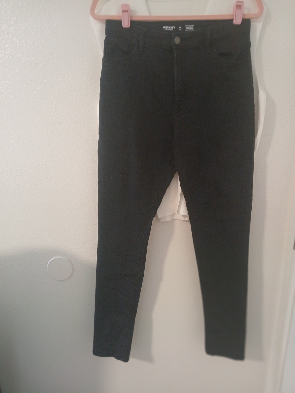 Old Navy Black Women’s High-Rise Skinny Jeans